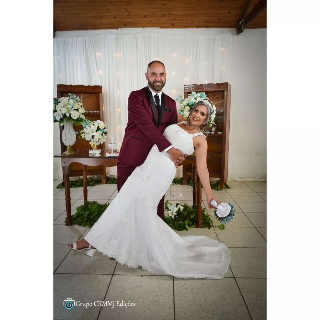 Casamento Silvio e Tatiana
Fotógrafa: Marina Lopes @marilopes.a#photo #photography #photographer #wedding #casamento #casal #noivos #fotodecasal #fotodecasamento #portrait #portraits #fotografia #fotonoivos